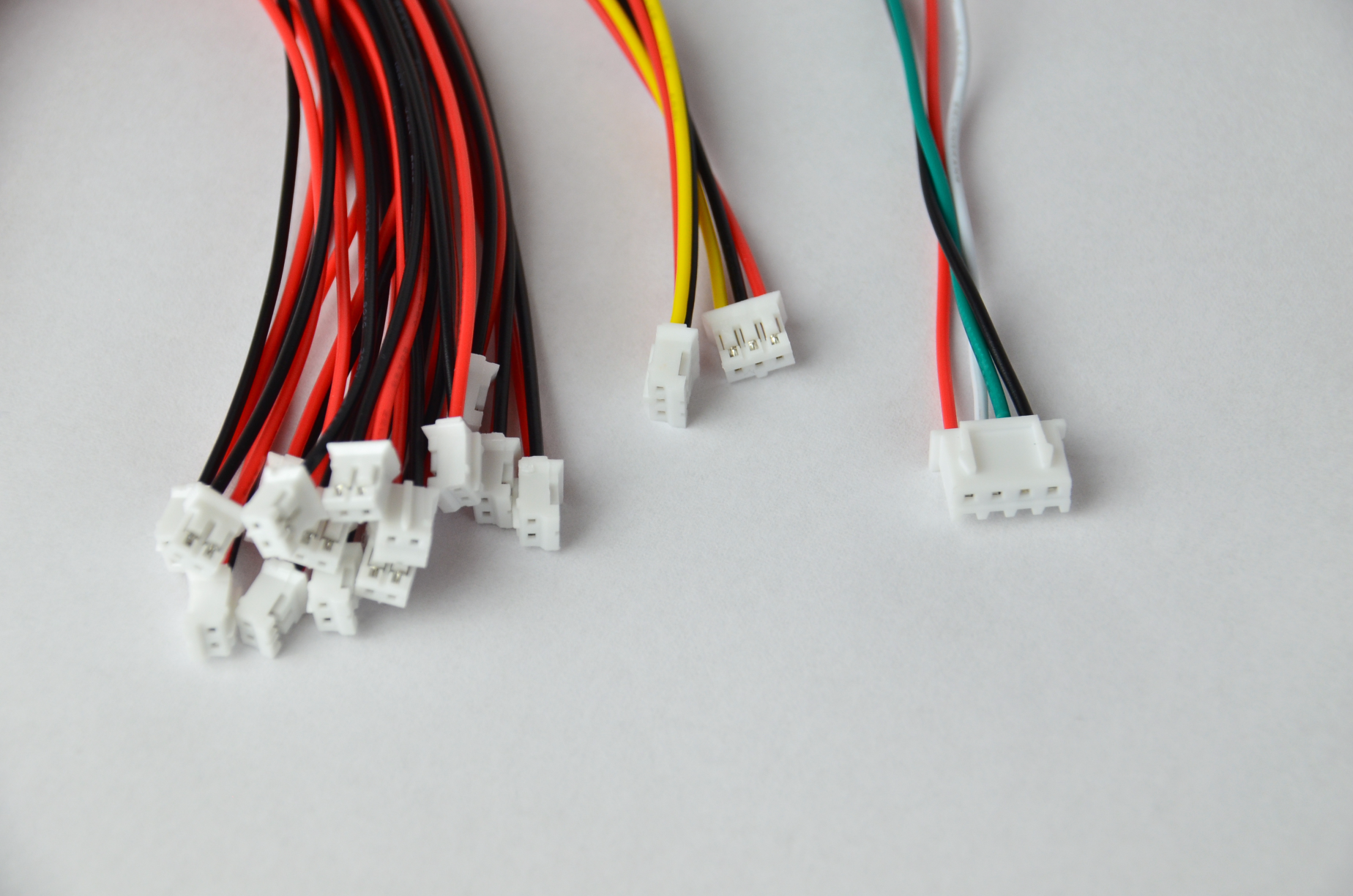 Electronic cables for GT-R DIY sim racing project with various sizes.