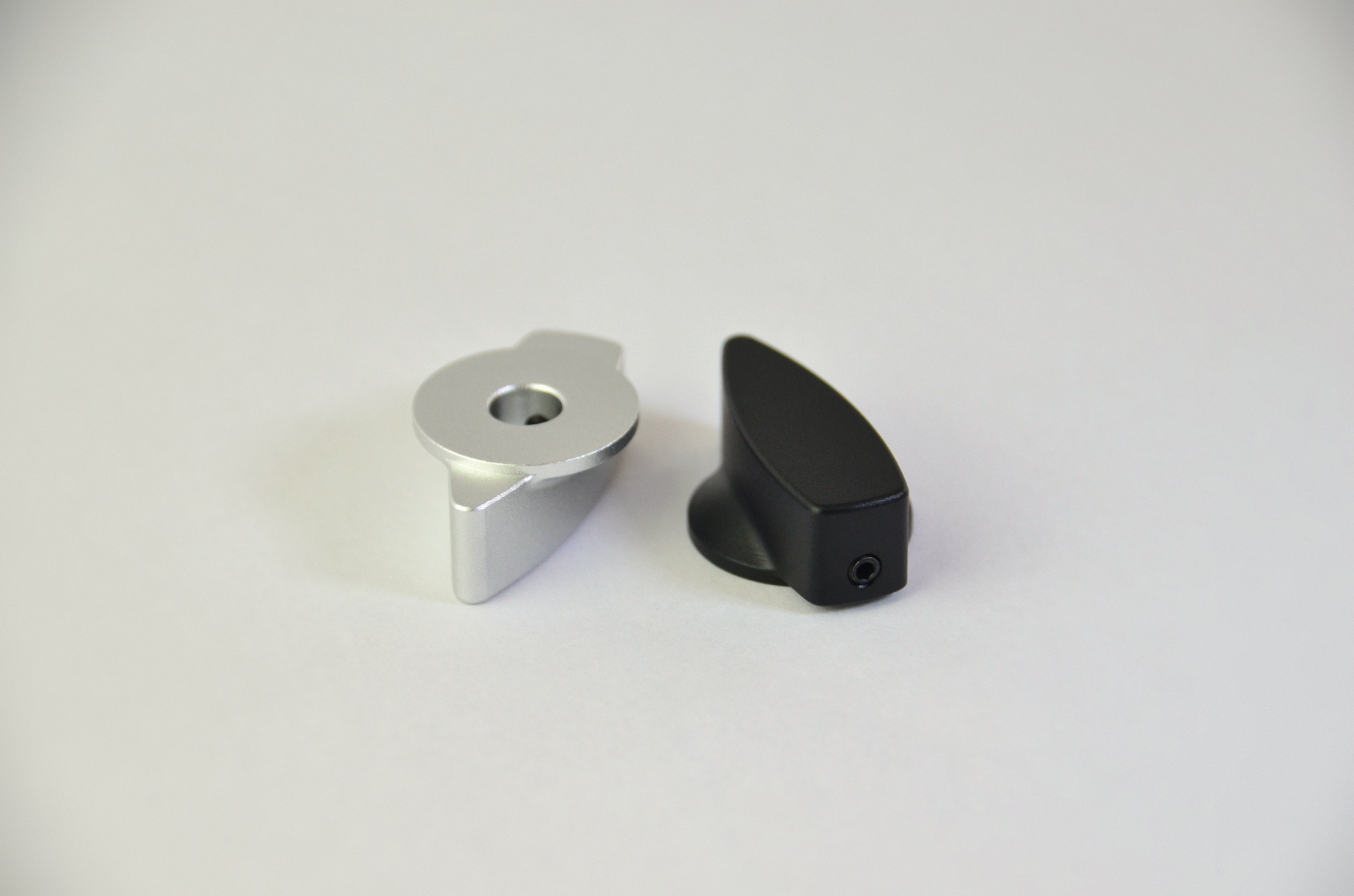 Coloured anodized aluminium rotary knob designed for use with the MF1 DIY project