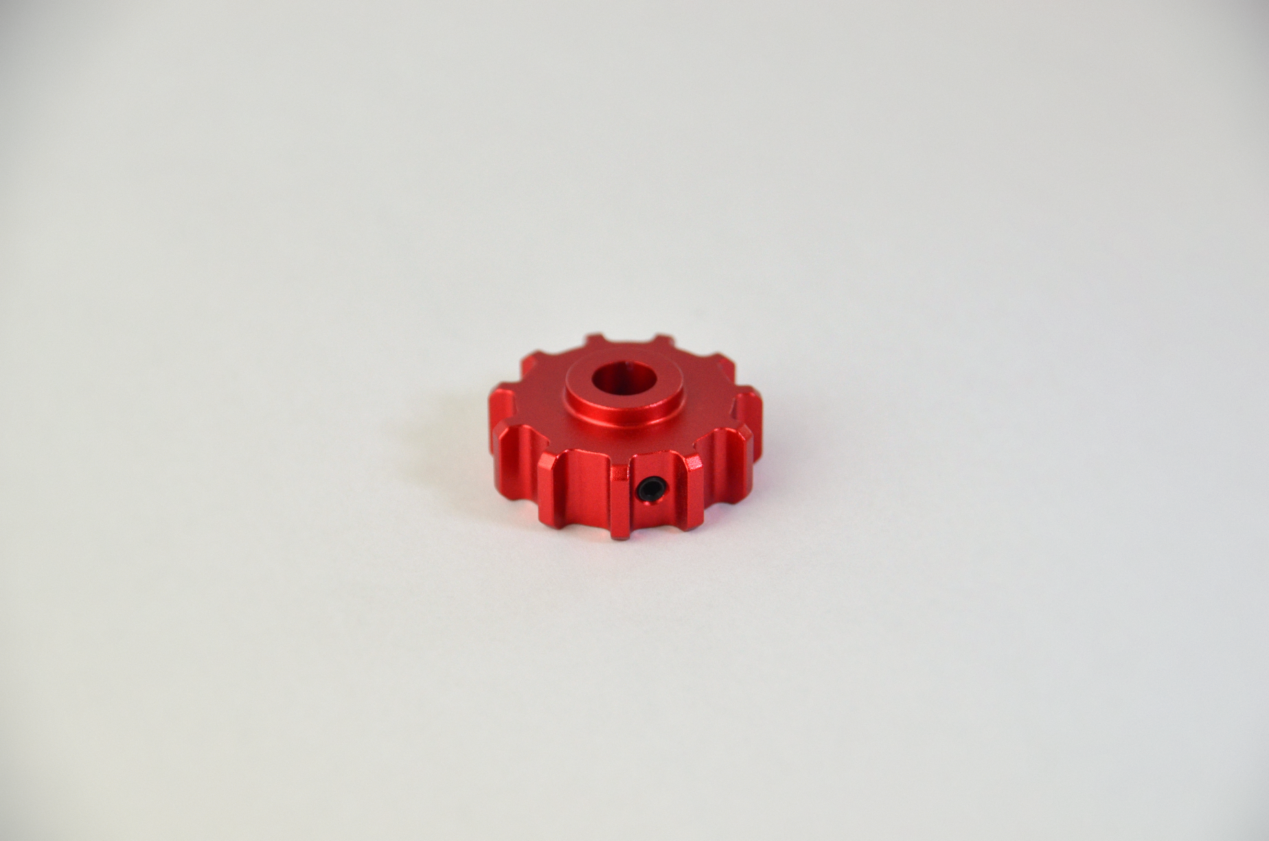 Coloured anodized aluminium rotary knob designed for use with the MF1 DIY project. Front view.