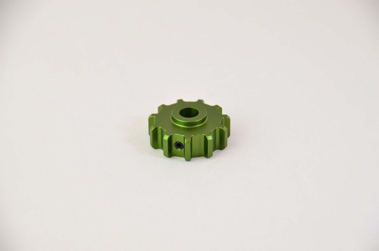 Coloured anodized aluminium rotary knob designed for use with the MF1 DIY project. Front view.