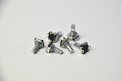 ED11 digital incremental encoders for DIY sim racing projects, offering precise rotary input, tactile feedback and great value for money.