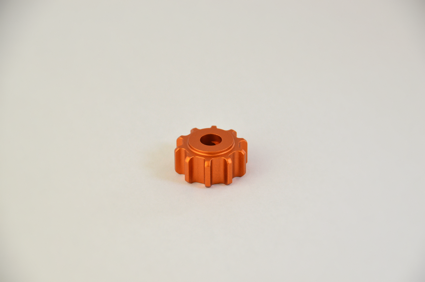 Coloured anodized aluminium rotary knob designed for use with the MF1 DIY project. Front view.
