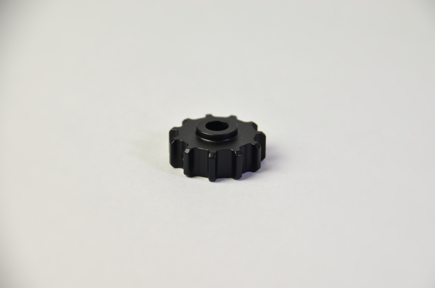 Coloured anodized aluminium rotary knob designed for use with the MF1 DIY project. Front view.